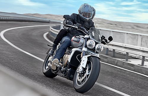 Triumph rocket 3 2020 weight sale